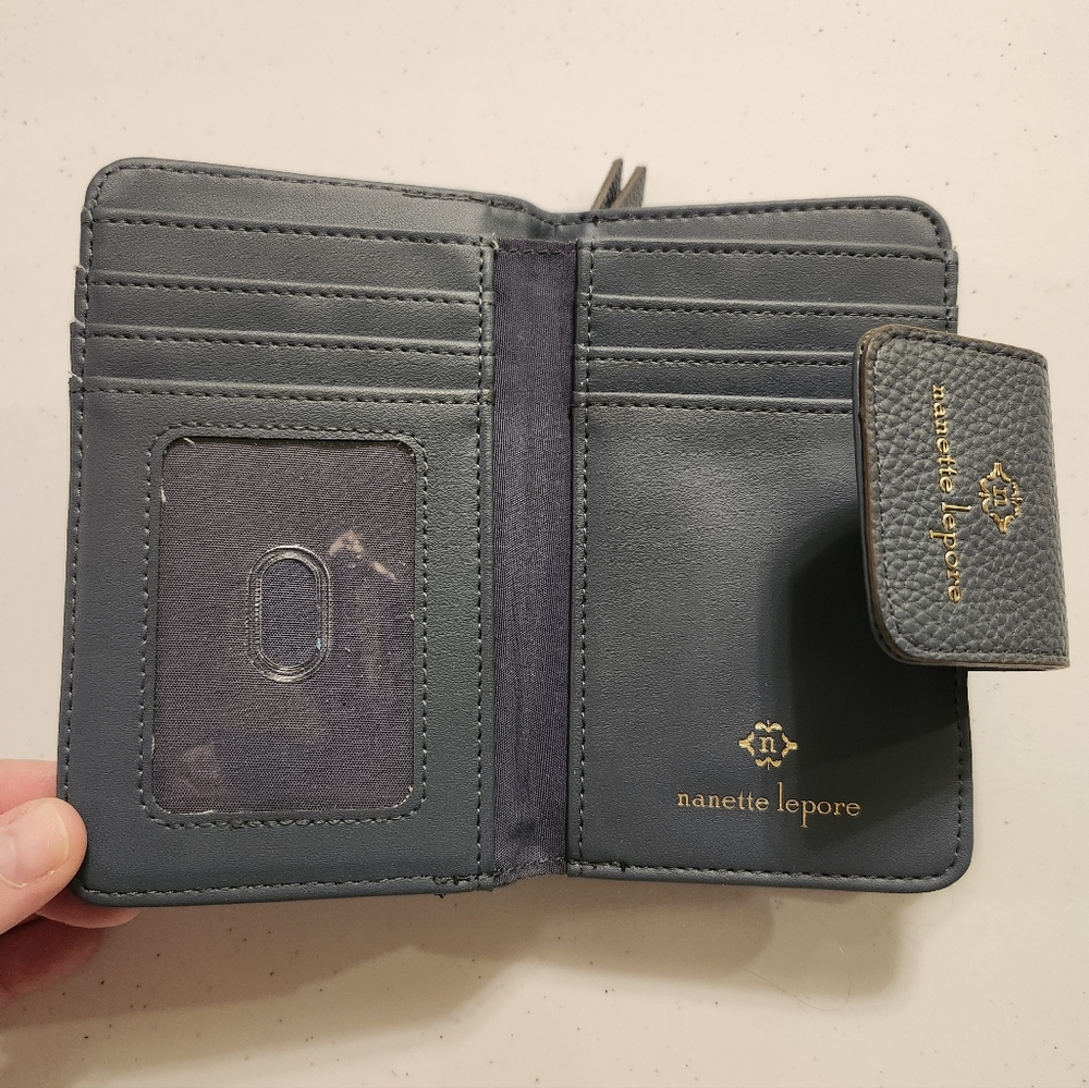 Nanette Lepore NWOT Zip Back Orginizer Wallet Dark Gray - Picture 6 of 9